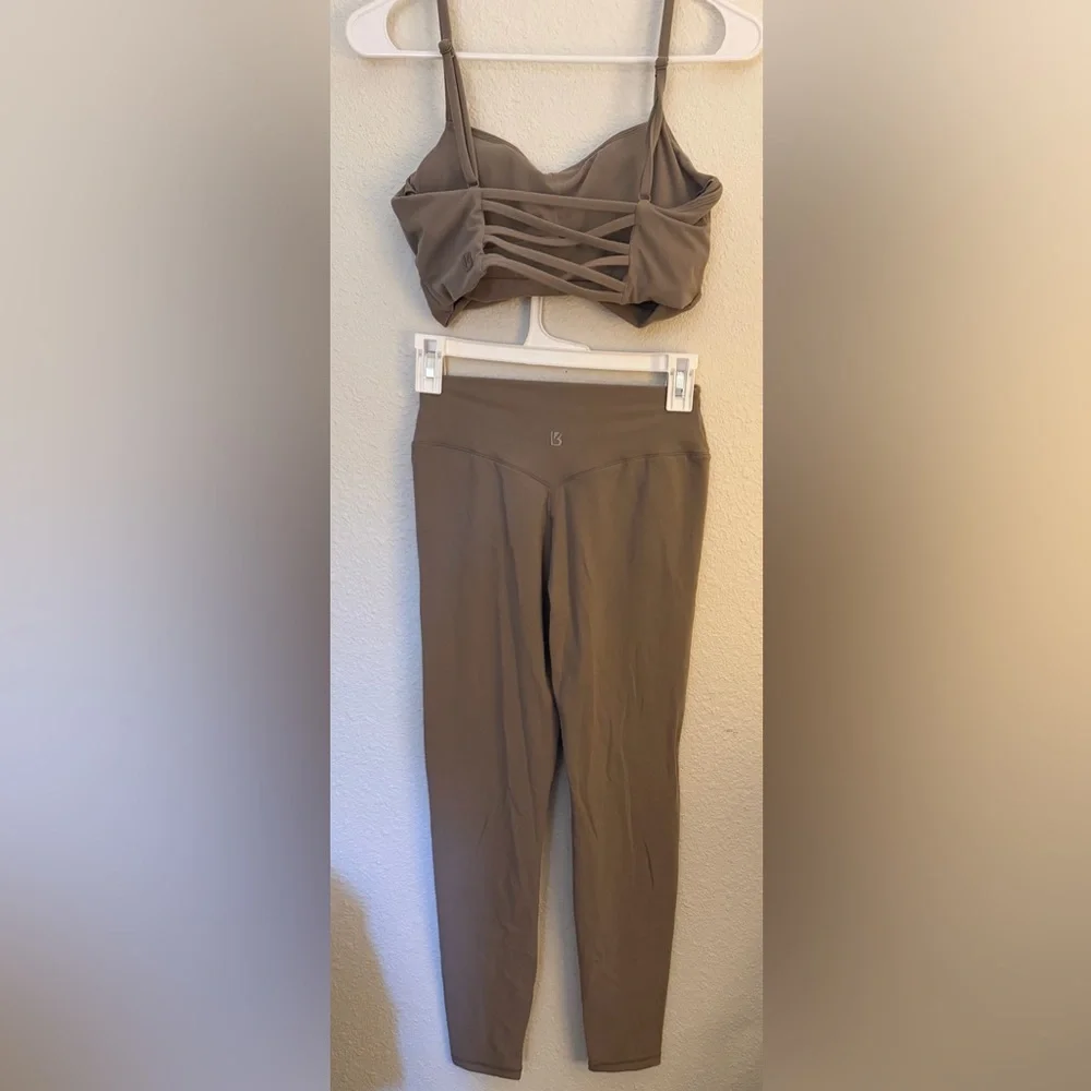BuffBunny Taupe Cross-Front Sports Bra & High-Waist Leggings Set - Picture 3 of 5